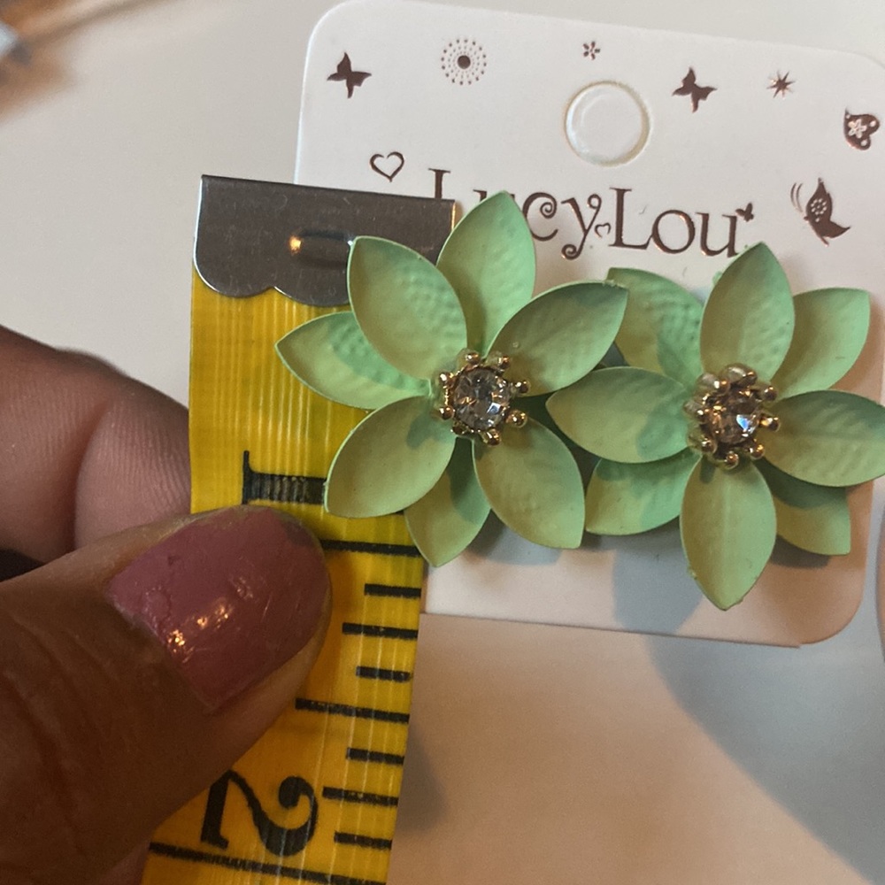 ✨NEW ✨ earring bundle - Picture 5 of 6